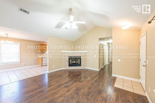 Building Photo - 1011 S Colonial Dr
