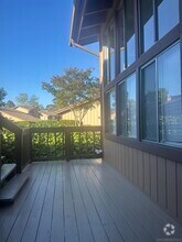 Building Photo - 431 Windyridge Glen