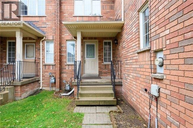 Photo du bâtiment - 2494 Newcastle Crescent