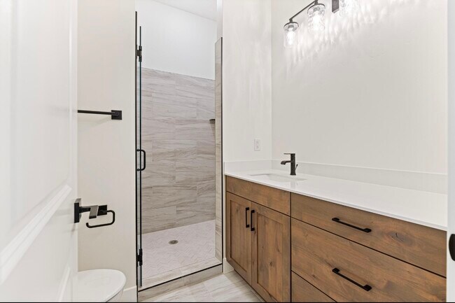 Foto del edificio - 3228 S Hideaway Pl