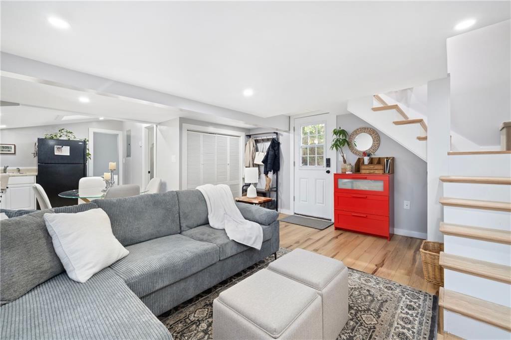 Foto principal - 267 Green End Ave