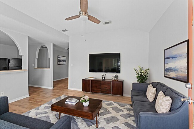 Foto del edificio - 2024 Jean St