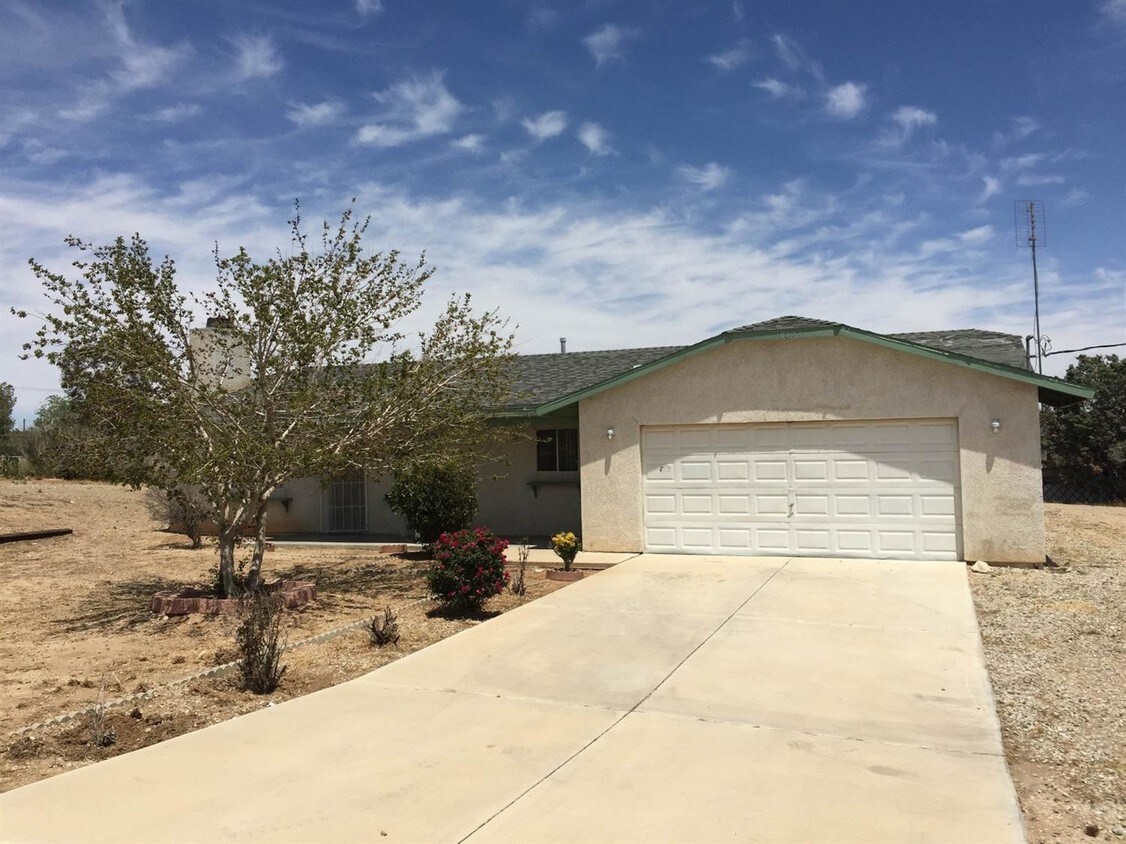 10423 Peach Ave, Hesperia, CA 92345 House Rental in Hesperia, CA