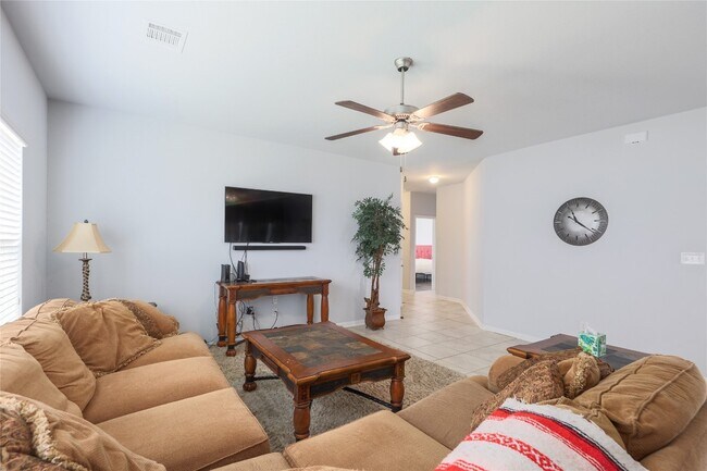 Foto del edificio - 317 Westminster Dr