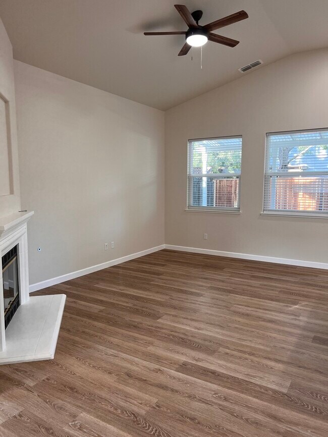 Building Photo - 1350 Markham Ravine Drive, Lincoln, Ca 95648