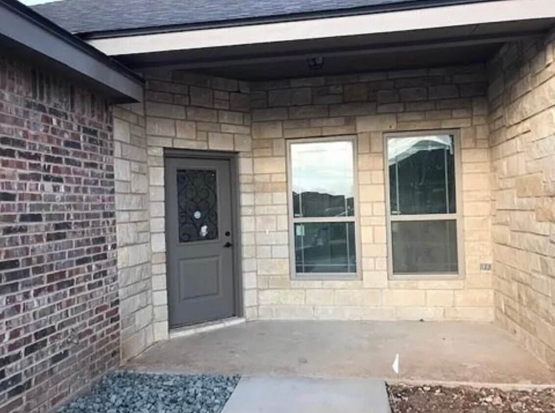 Foto del edificio - 7360 Mountain View Rd