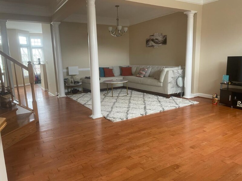 Foto principal - 6284 Levi Ct