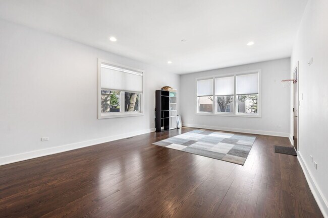 Foto del edificio - 1006 W Cullerton St