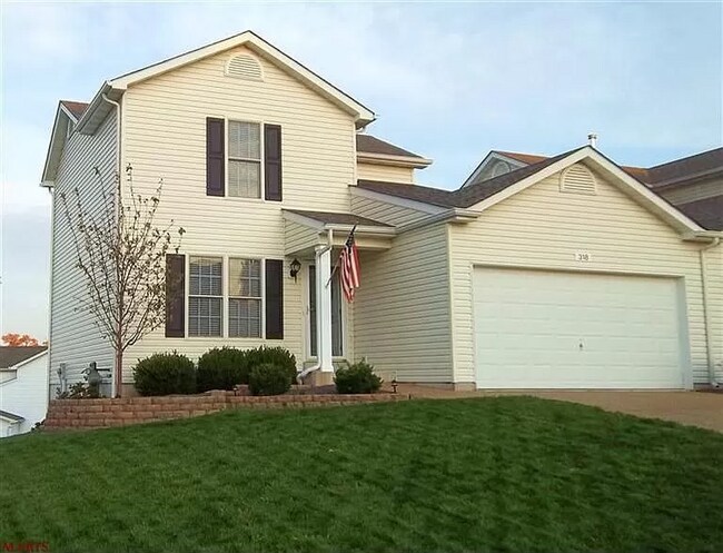 Building Photo - 318 Columbia Dr