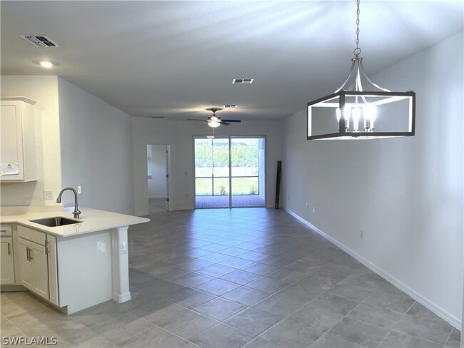 Building Photo - 2184 Dragonfruit Wy