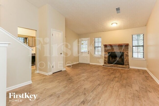 Building Photo - 5460 Mallard Trail
