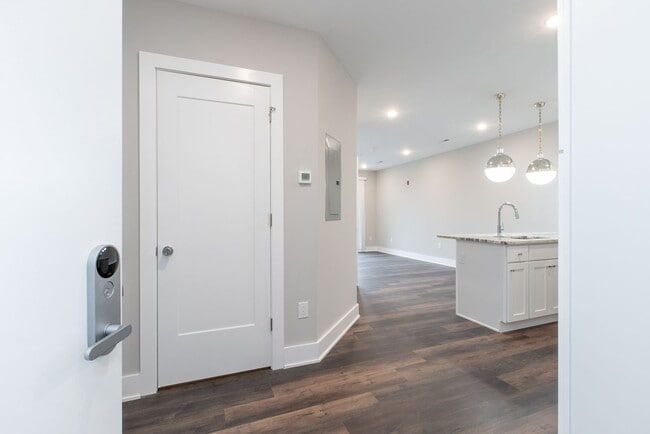 Interior Photo - Germantown Square