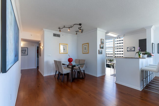 Building Photo - 550 Okeechobee Blvd