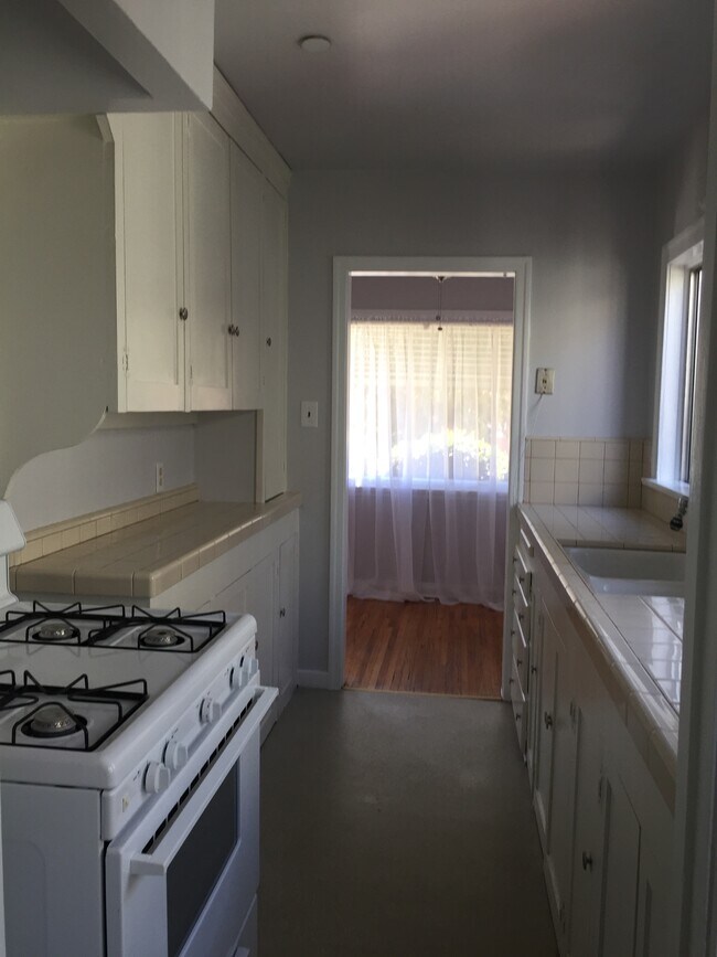 Foto del edificio - 4174 Ince Blvd