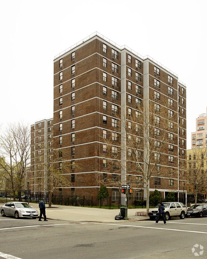 Primary Photo - 100 W 115th St