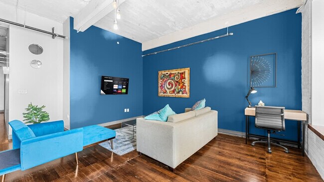 Building Photo - 500 S Ervay St