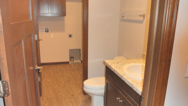 Building Photo - 1340 MoonRidge Ct