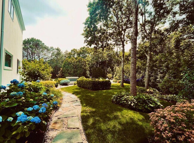 Foto del edificio - 5 Cedarfield Ln