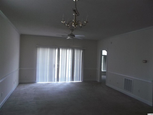 Building Photo - 4655 Magnolia St
