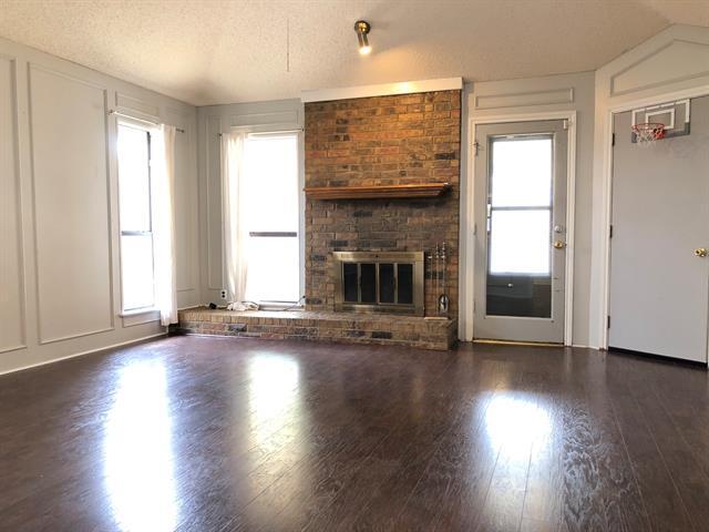 Building Photo - 2135 Cordoba Dr