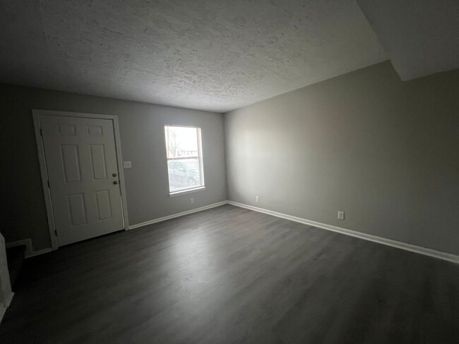 Foto del edificio - 2 bedroom, 1.5 bathroom Duplex in Gallatin...