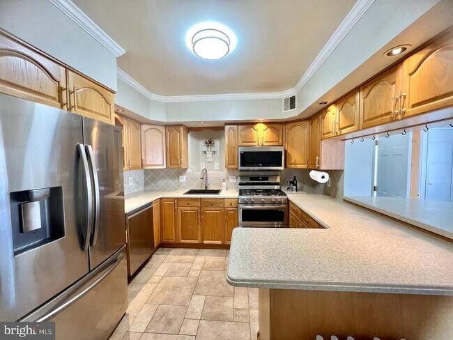 Foto del edificio - 17 Davis Ave