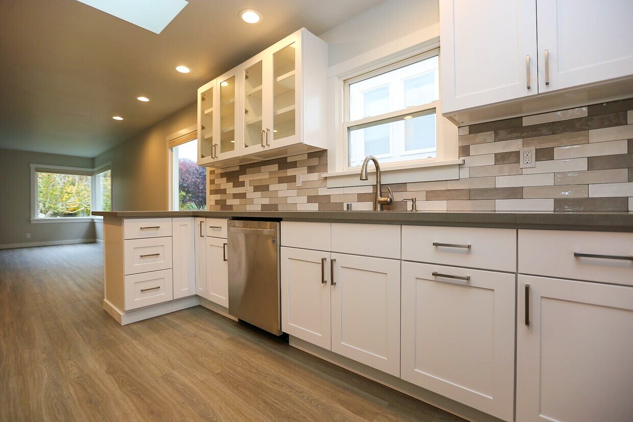 Foto principal - 614 NW 82nd St
