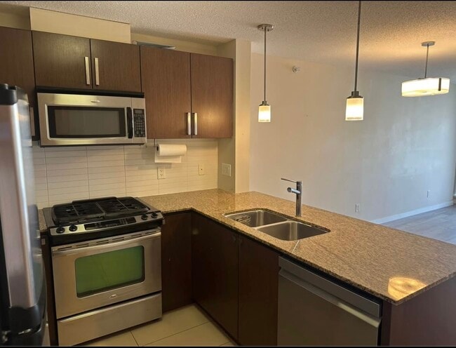 Building Photo - 9888 Cameron St