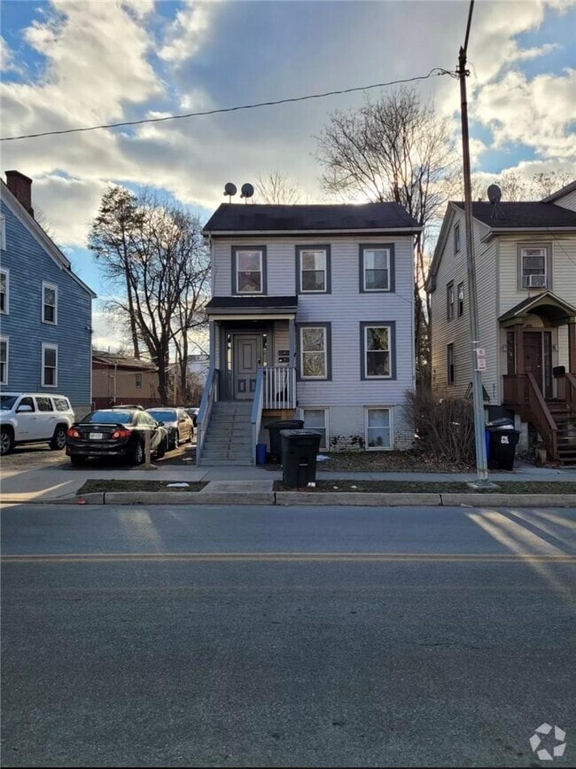 Building Photo - 29 Hooker Ave