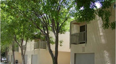 Building Photo - 16420 W Joy St