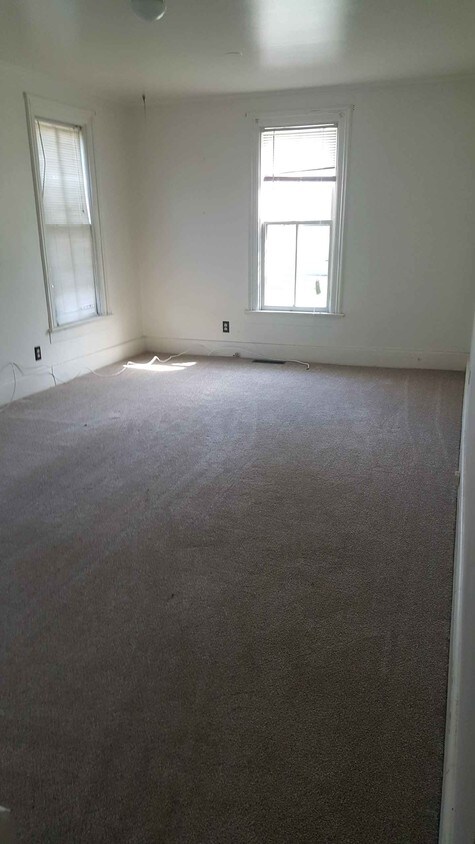 Foto principal - 602 E Union St