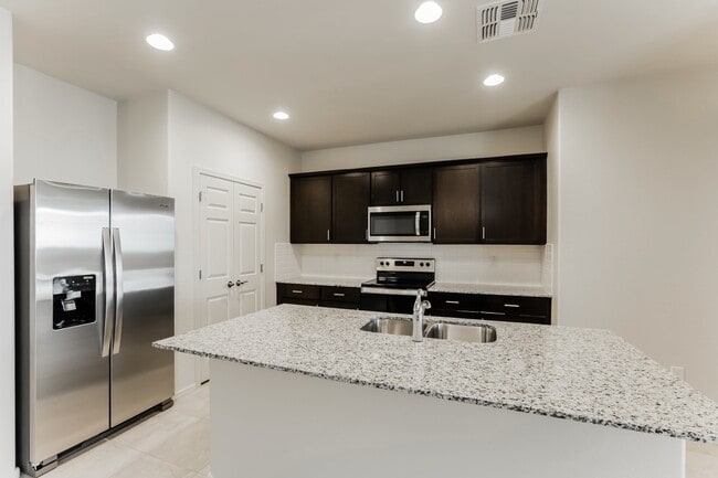 Building Photo - 25263 W Chipman Rd