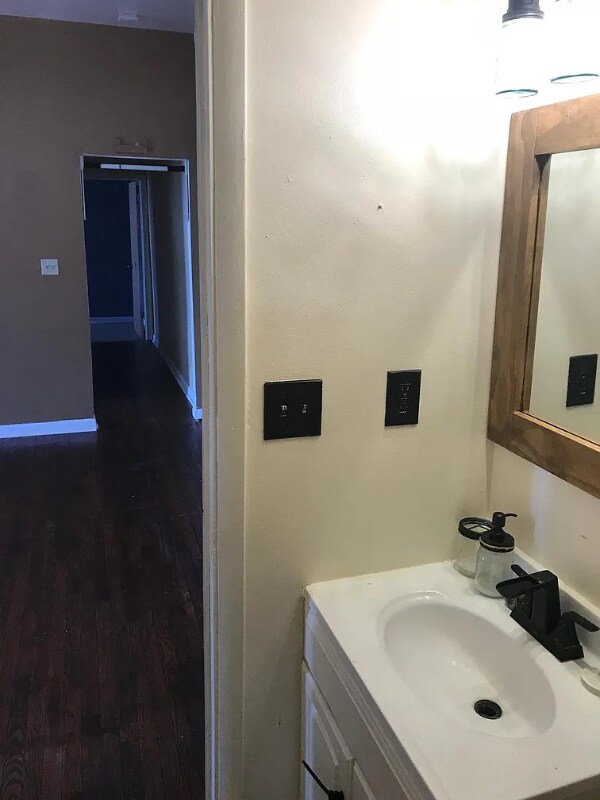 Foto del edificio - 728 Anderson St