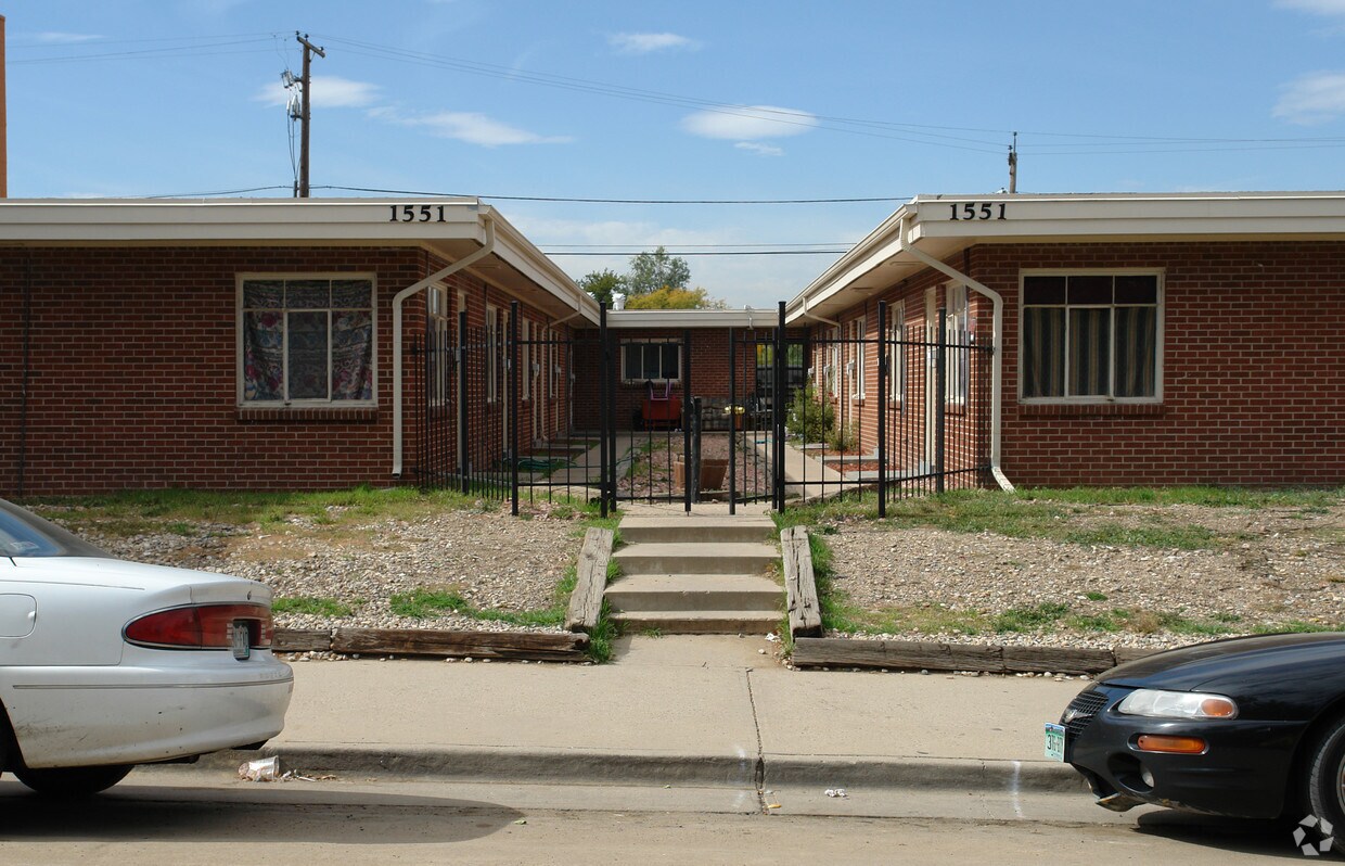 Building Photo - 1551 Alton St