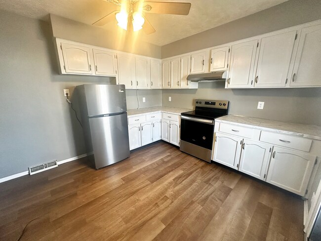 Foto del edificio - 6110 Pratt St