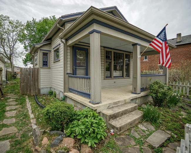 Building Photo - 63 McClure St