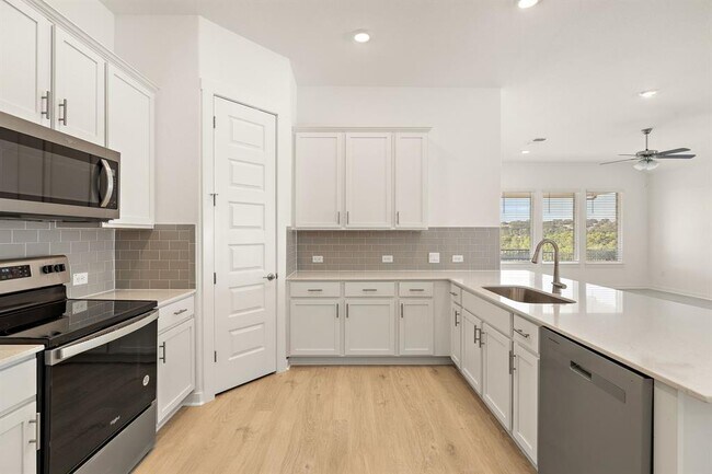 Foto del edificio - 212 Mystic Cyn Ln