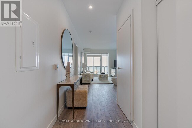 Photo du bâtiment - 133 Bronte Rd