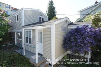 Building Photo - 9835 Arrowsmith Ave S