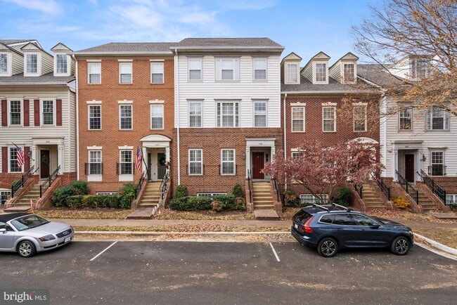 Building Photo - 1606 Hunting Creek Dr