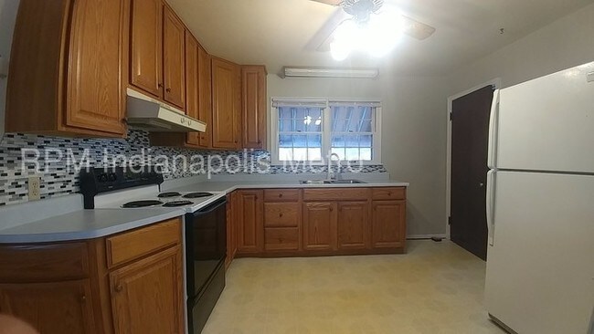 Foto del edificio - 1919 N Emerson Ave