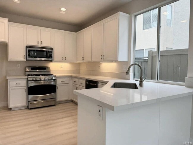 Building Photo - 2 Allaire Way, Aliso Viejo, CA 92656 - 3 B...