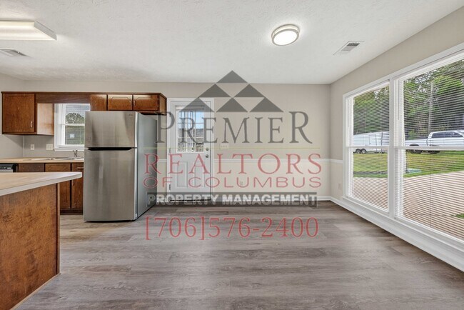 Foto del edificio - 6788 Mitchell Ridge Dr