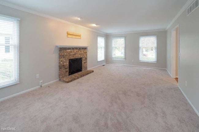 Building Photo - 4 br, 3.5 bath House - 7572 Dunross Dr