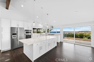 Building Photo - 701 Avenida Presidio