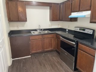 Foto del edificio - 3421 Fawnwood Pl