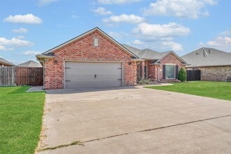 Building Photo - 3212 Wendy Ln