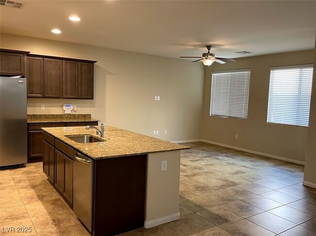 Building Photo - 6625 Rocky Reef St