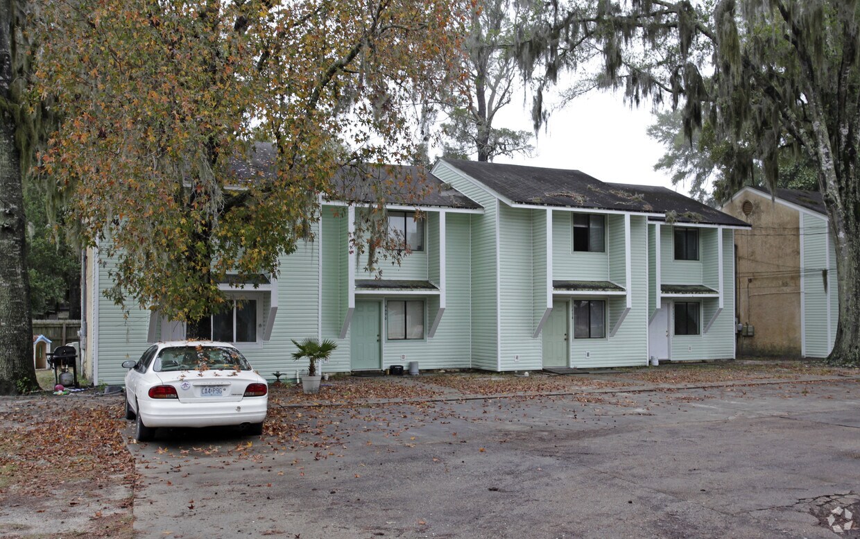Foto del edificio - Hughes Townhouse Rentals