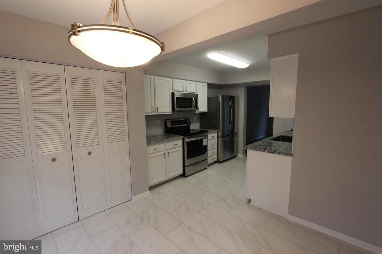 Foto principal - 10644 Sawdust Cir